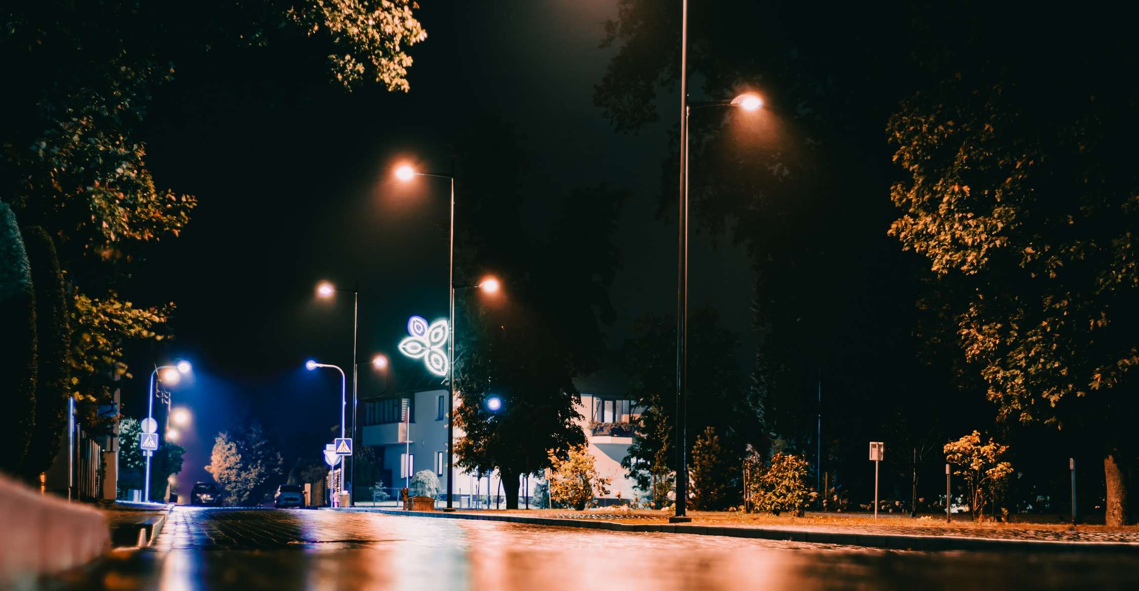 樓宇自控係統，弱電設備監控，高效建築管理，減少人工成本