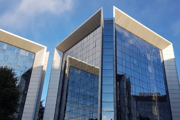 國內的“智能建築”與歐洲的有何異同？(圖1)裕乾電子